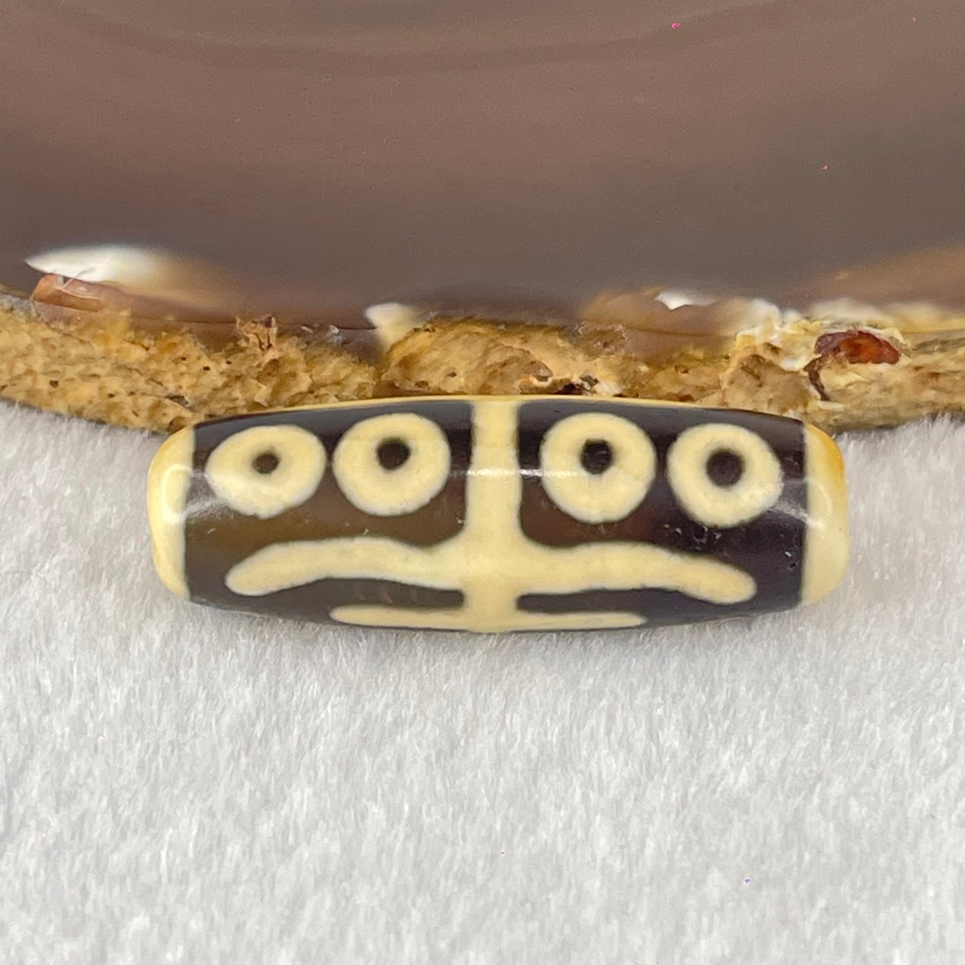 Natural Powerful Tibetan Old Oily Agate Water Lines 8 Eyes Dzi Bead Heavenly Master (Tian Zhu) 水纹八眼天诛 10.08g 38.2 by 13.0mm - Huangs Jadeite and Jewelry Pte Ltd