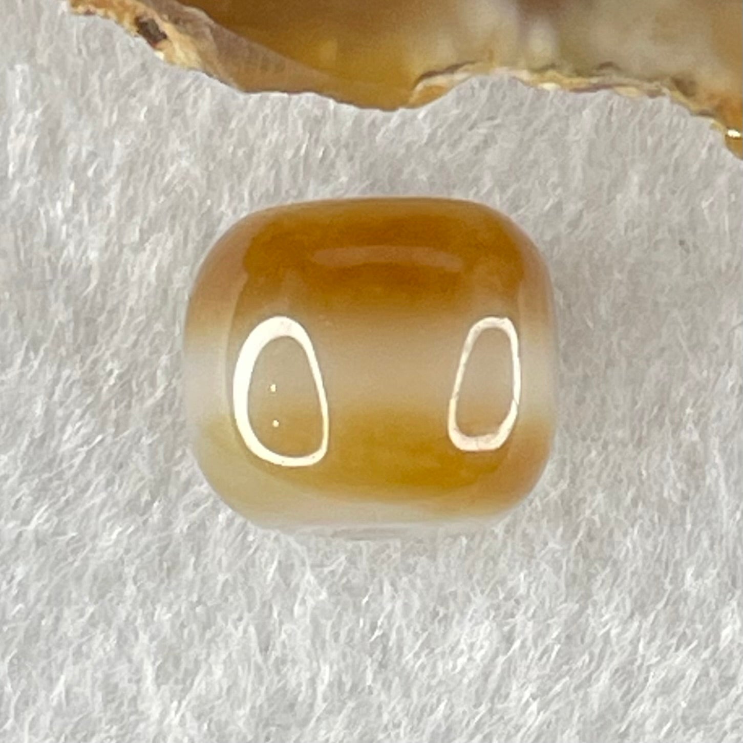 Natural Powerful Tibetan Old Oily Agate 1 Line Dzi Bead Heavenly Master (Tian Zhu) 2.08g 9.8 by 11.3mm - Huangs Jadeite and Jewelry Pte Ltd