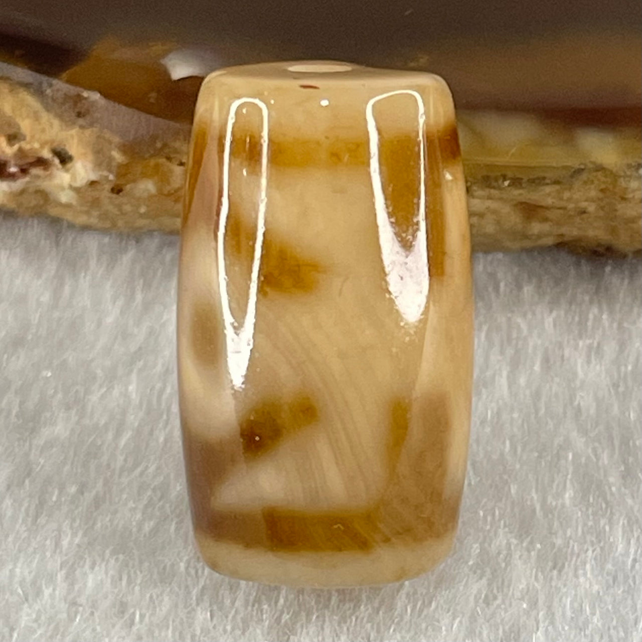 Natural Powerful Tibetan Old Oily Agate Patina Guiren Tairen Human Dzi Bead Totem Amulet Heavenly Master (Tian Zhu) 贵人天诛 4.92g 20.0 by 11.9mm - Huangs Jadeite and Jewelry Pte Ltd