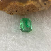 Natural Colombia Green Emerald (Beryl) Cut-Cornered Rectangular step cut 0.58ct 5.5 by 3.8 by 3.7mm - Huangs Jadeite and Jewelry Pte Ltd