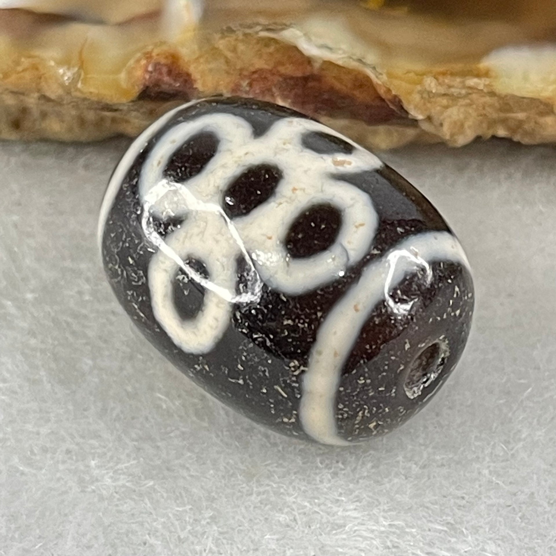Natural Powerful Tibetan Old Oily Agate 5 Eyes Lightning Dzi Bead Heavenly Master (Tian Zhu) 五眼闪电天珠 4.81g 17.7 by 13.2mm - Huangs Jadeite and Jewelry Pte Ltd