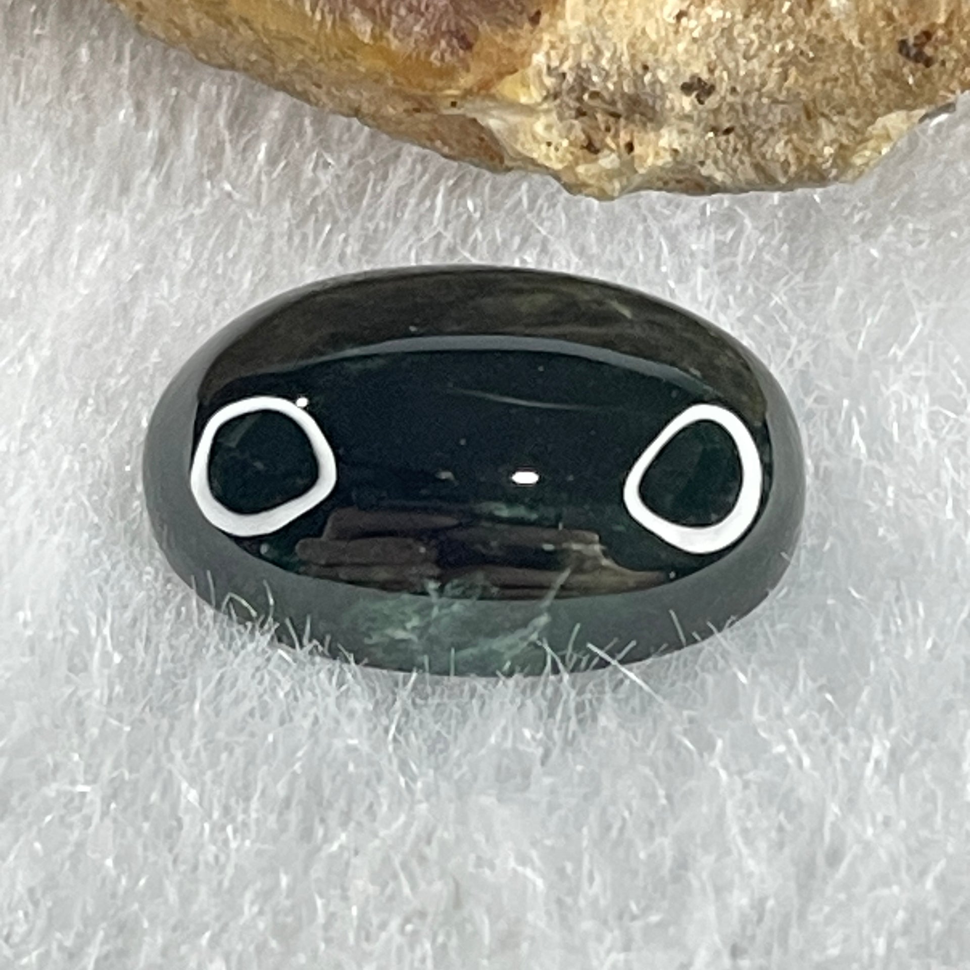 Type A Translucent Black Omphacite Jadeite Oval Cabouchon Stone For Setting 0.85g 12.3 by 8.3 by 4.1mm - Huangs Jadeite and Jewelry Pte Ltd