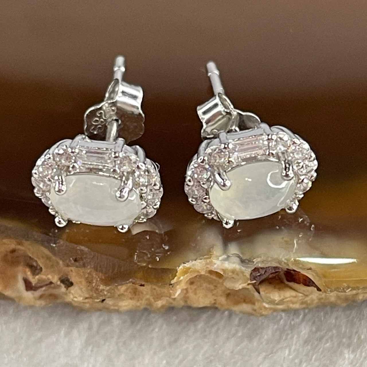 Type A Icy White Jadeite Earring with Cubic Zirconia in S925 Sliver 1.47g 5.7 by 4.0 by 2.5mm