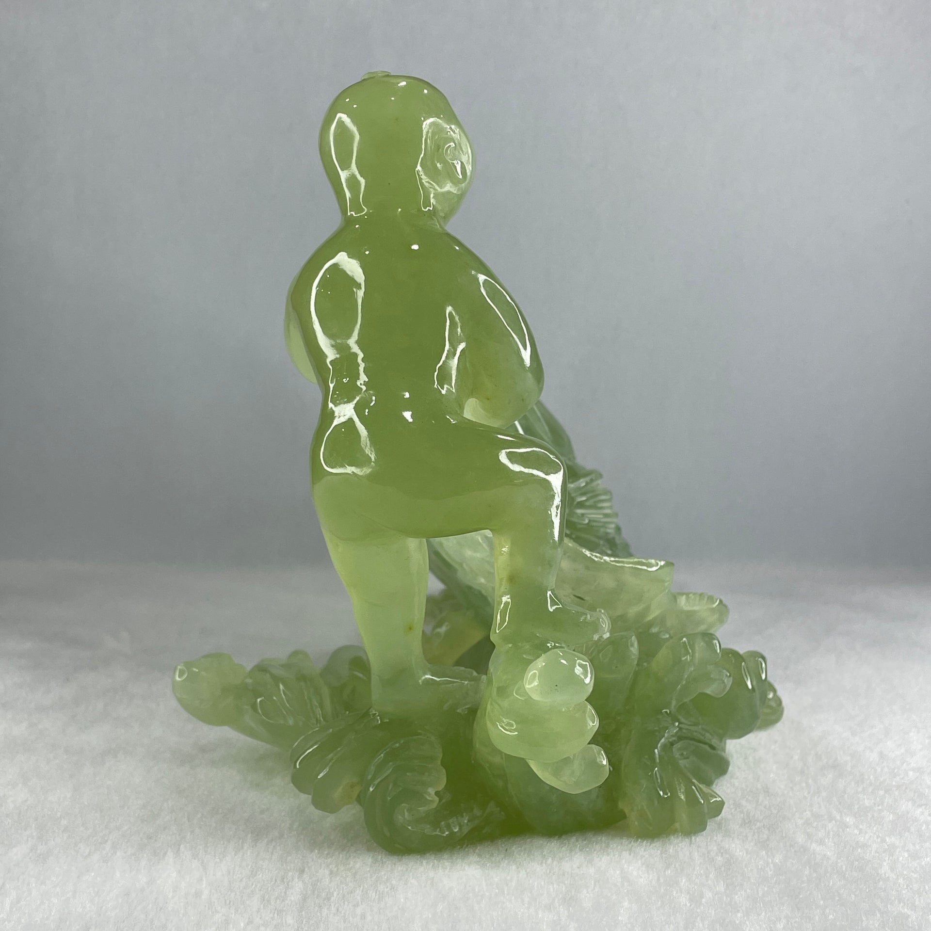 Natural Jelly Green Serpentine Tong Zhi Fishing Carp Fish Display 1,777.5g 285.0 by 150.0 by 160.0mm - Huangs Jadeite and Jewelry Pte Ltd