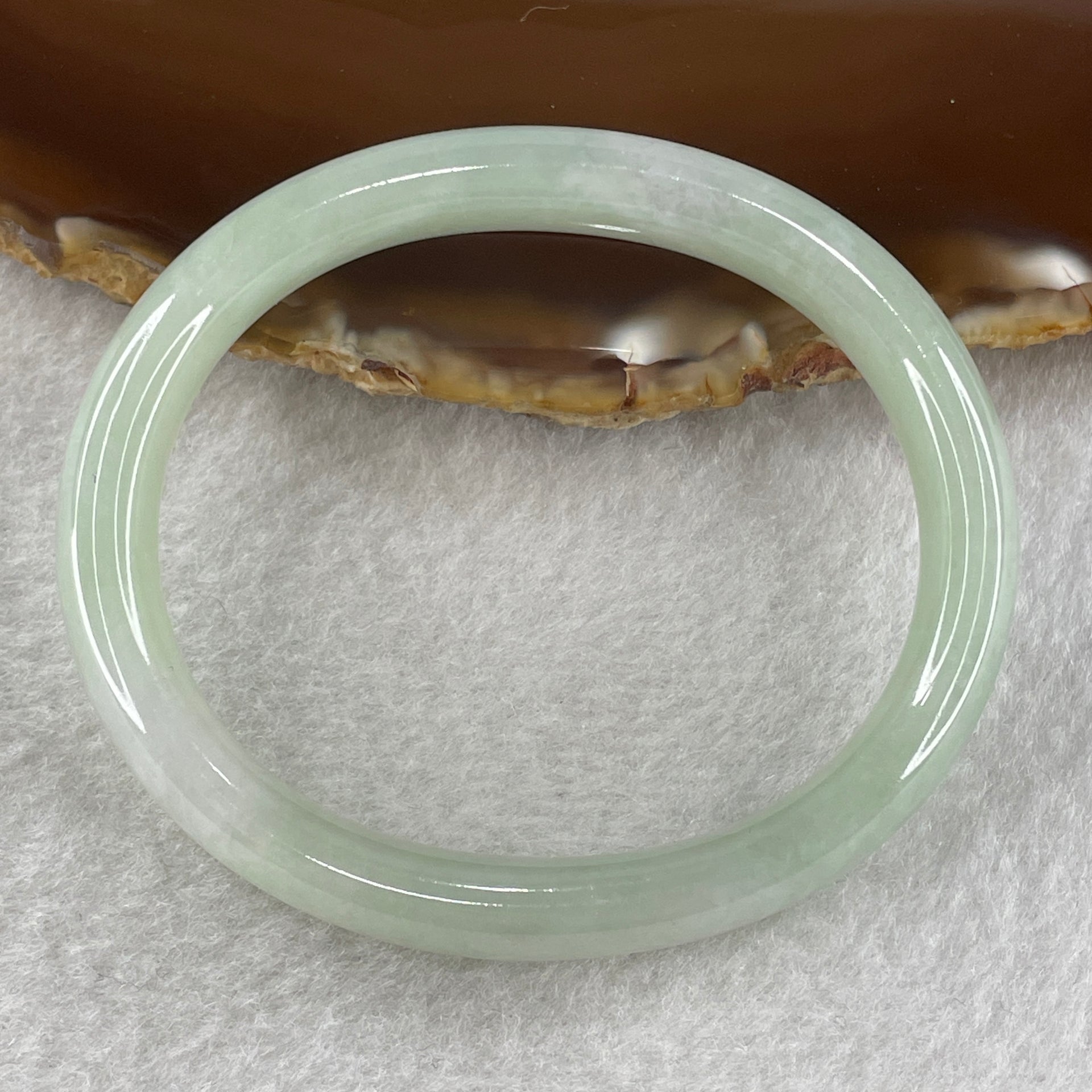 Type A Jelly Full Light Green Jadeite Oval Bangle Internal Diameter 53.7mm 31.30g 9.7 by 7.0mm (Very Very Slight Internal Lines) - Huangs Jadeite and Jewelry Pte Ltd