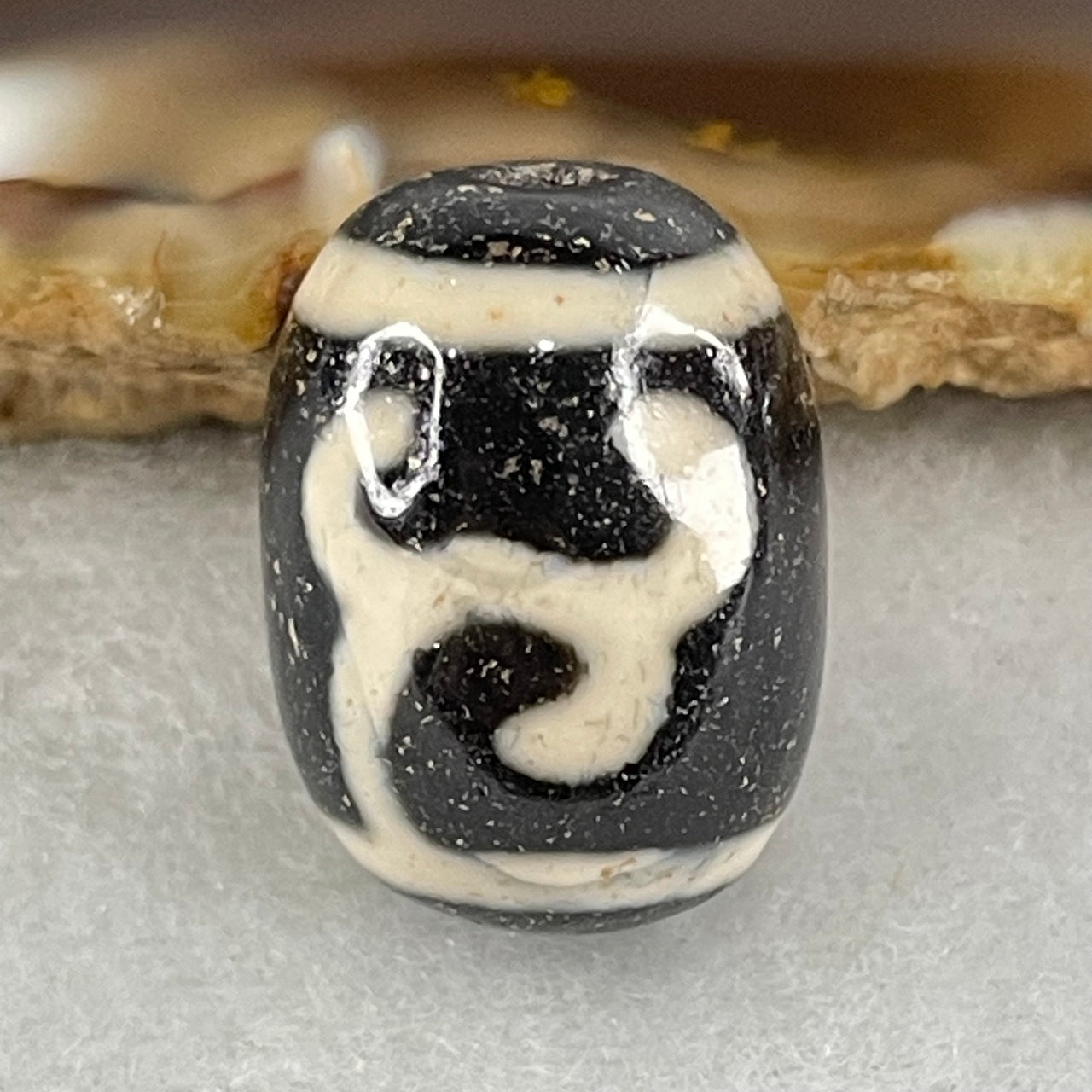 Natural Powerful Tibetan Old Oily Black White Agate Green Tara Dzi Bead Heavenly Master (Tian Zhu) 绿度母天珠 4.56g 17.3 by 13.1mm - Huangs Jadeite and Jewelry Pte Ltd