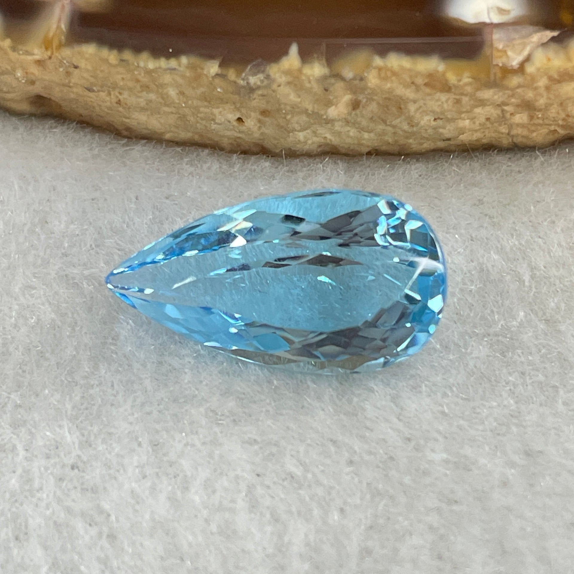 Natural Sky Blue Topaz Teardrop Shape 7.82ct 17.1 by 4.3 by 7.2mm - Huangs Jadeite and Jewelry Pte Ltd