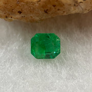 Natural Colombia Vivid Green Emerald (Beryl) Cut-Cornered Rectangular Step cut 0.47ct 4.6 by 4.2 by 3.3mm - Huangs Jadeite and Jewelry Pte Ltd