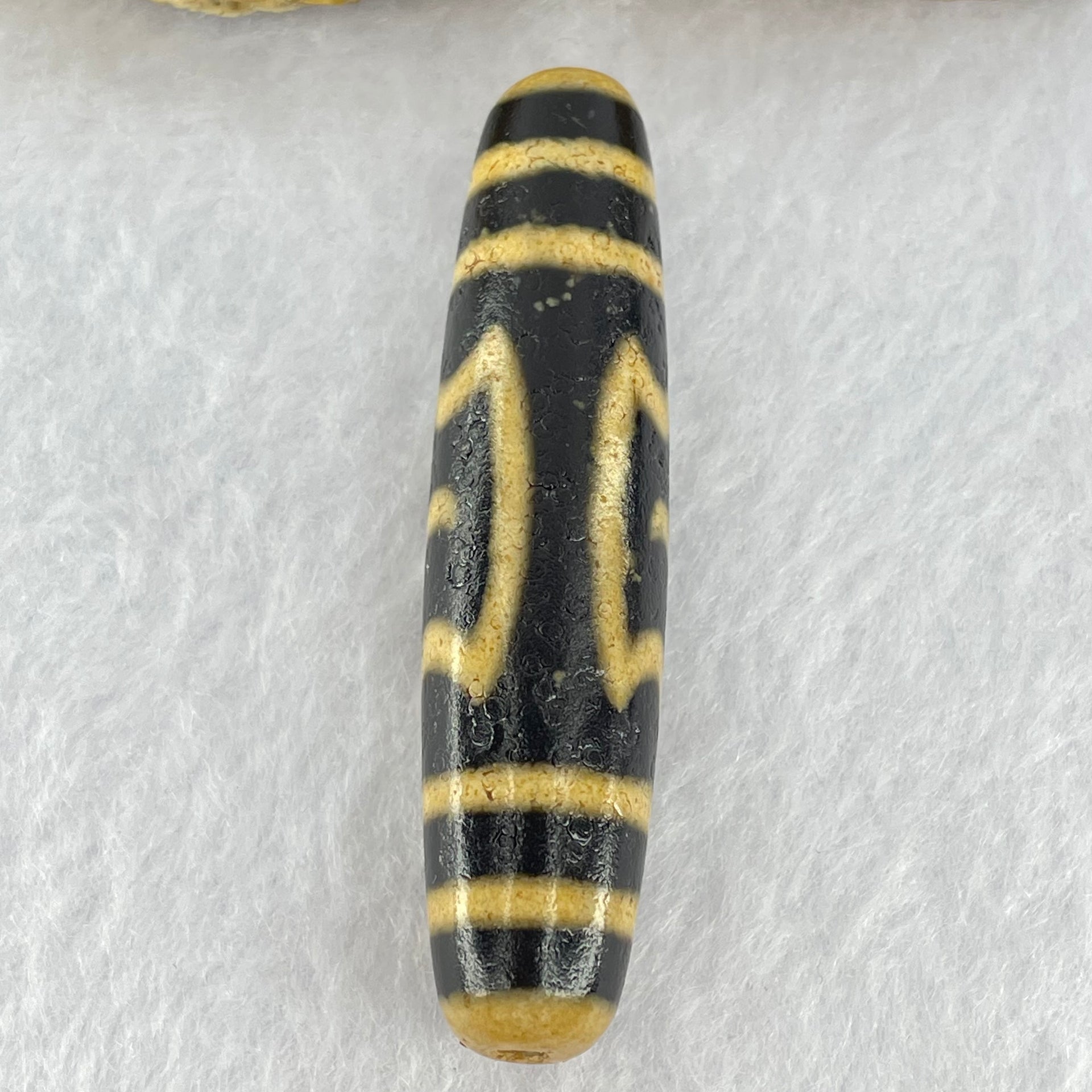 Natural Powerful Tibetan Old Oily Agate Garuda Long Dzi Bead Heavenly Master (Tian Zhu) 15.09g 56.4 by 13.3mm - Huangs Jadeite and Jewelry Pte Ltd