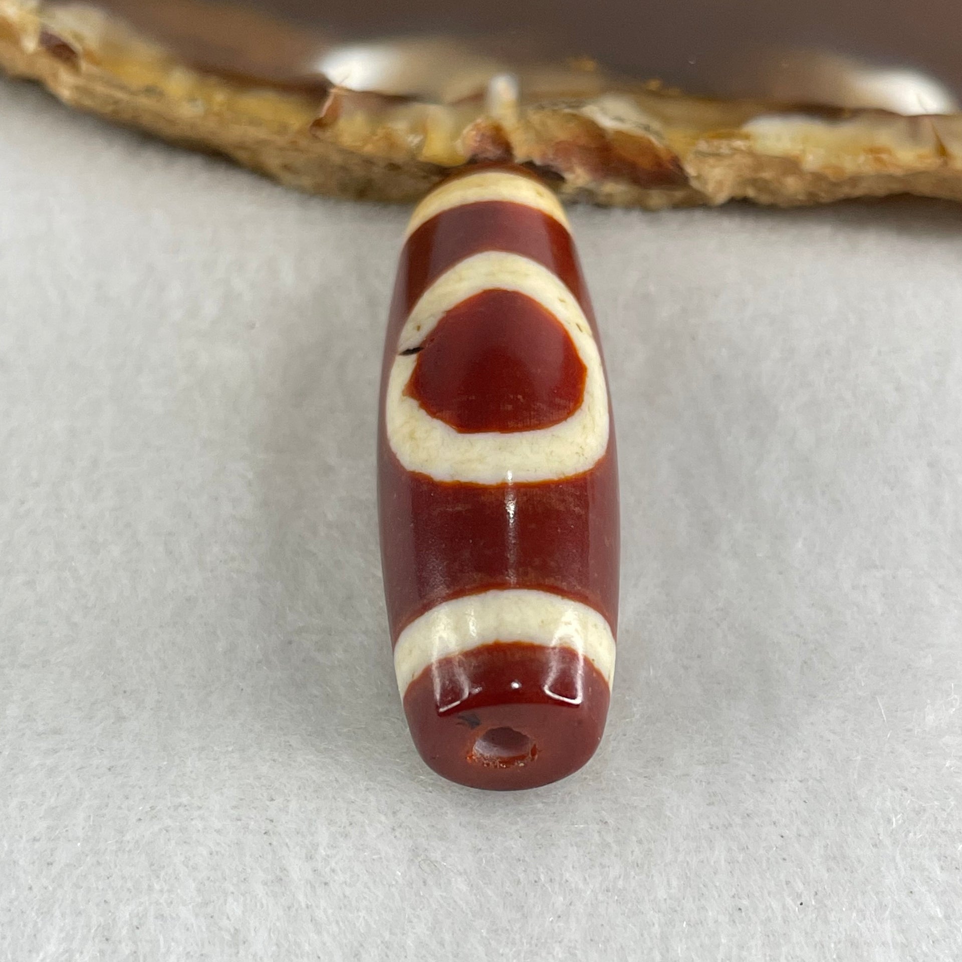Natural Powerful Tibetan Old Oily Red White Agate One Eye Gold Metal Element Dzi Bead Heavenly Master (Tian Zhu) 一眼金天珠 9.71g 37.8 by 13.0mm - Huangs Jadeite and Jewelry Pte Ltd