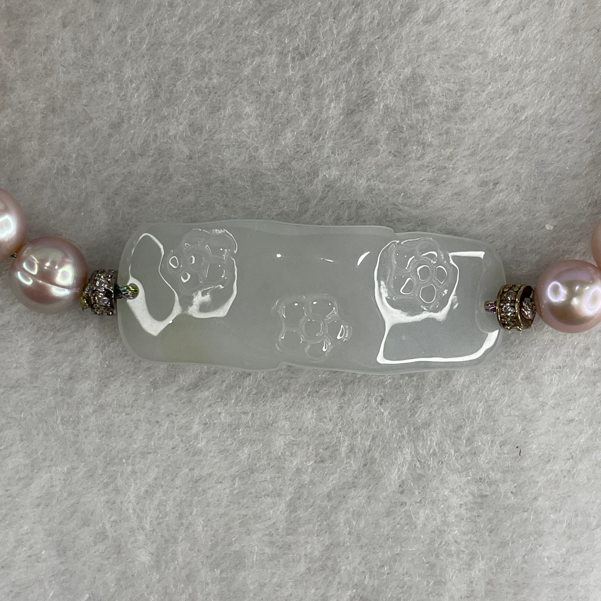 Natural Type A Semi Icy Light Lavender Jadeite Flower with Faux Pearl Beads Bracelet 13.94g 15-20cm 37.3 by 14.1 by 3.0mm - Huangs Jadeite and Jewelry Pte Ltd