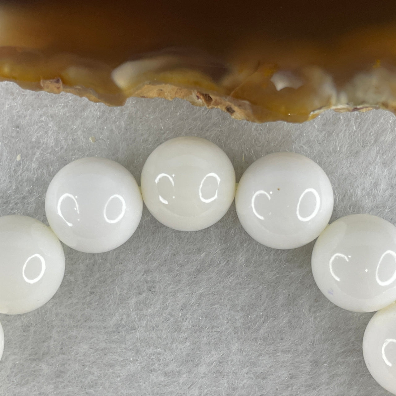 Natural Tridacna Sea Shell Beads Bracelet 33.61g 16.5cm 10.6mm 19 Beads