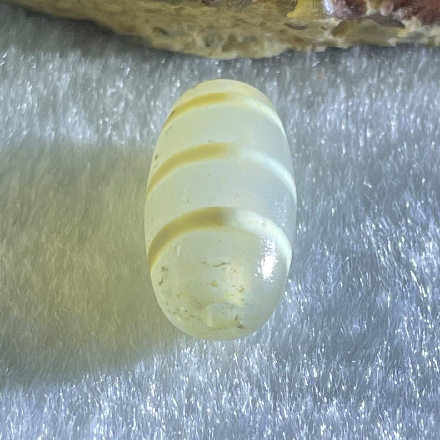 Natural Powerful Tibetan Old Oily Agate 3-Lines Dzi Bead Heavenly Master (Tian Zhu) 三行天诛 2.86g 19.5 by 10.0mm - Huangs Jadeite and Jewelry Pte Ltd