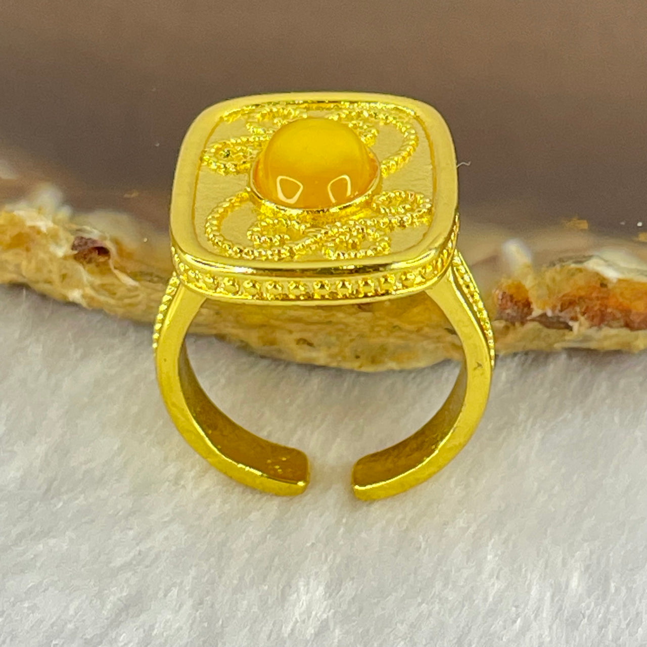 Natural Butterscotch with Yellow Amber in  Sliver Gold Color Ring (Adjustable Size) 7.50g 10.2 by 6.9 by 3.5mm - Huangs Jadeite and Jewelry Pte Ltd