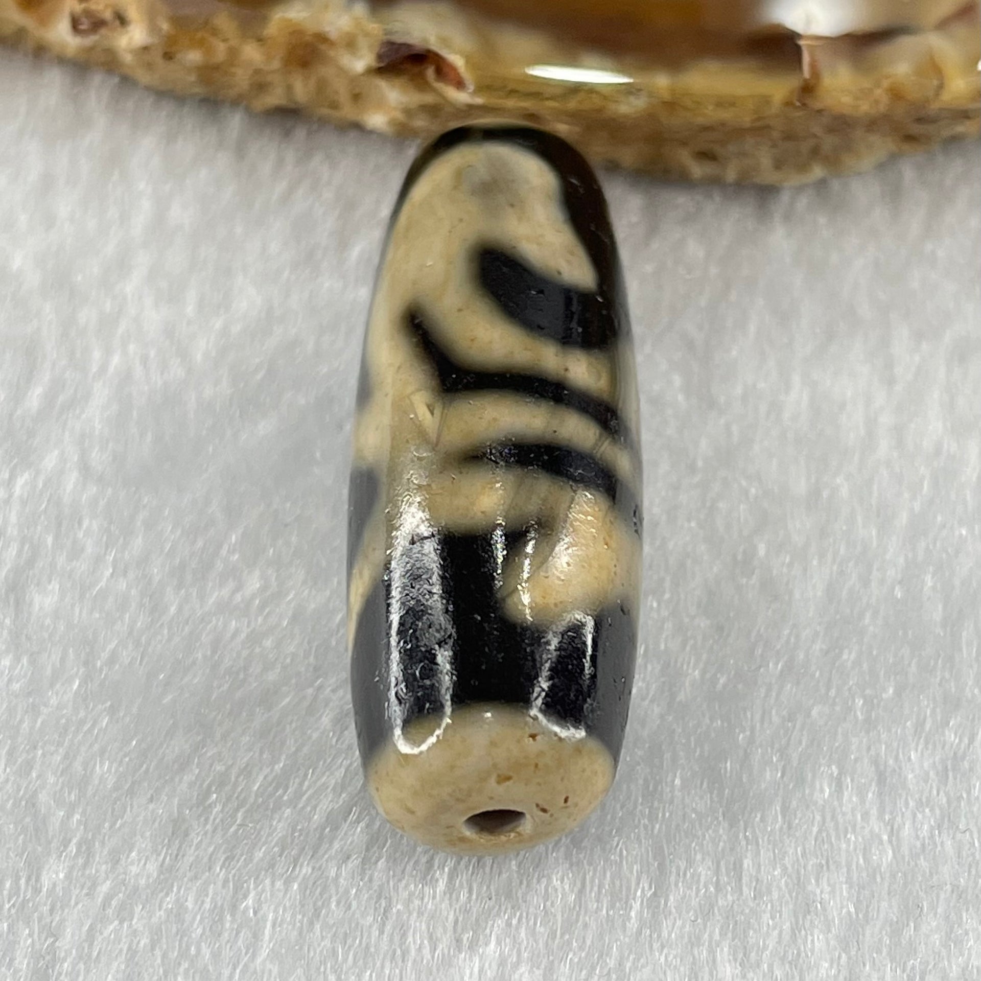 Natural Powerful Tibetan Old Oily Agate Zodiac Horse Dzi Bead Heavenly Master (Tian Zhu) 马天珠 8.86g 36.2 by 12.4mm - Huangs Jadeite and Jewelry Pte Ltd