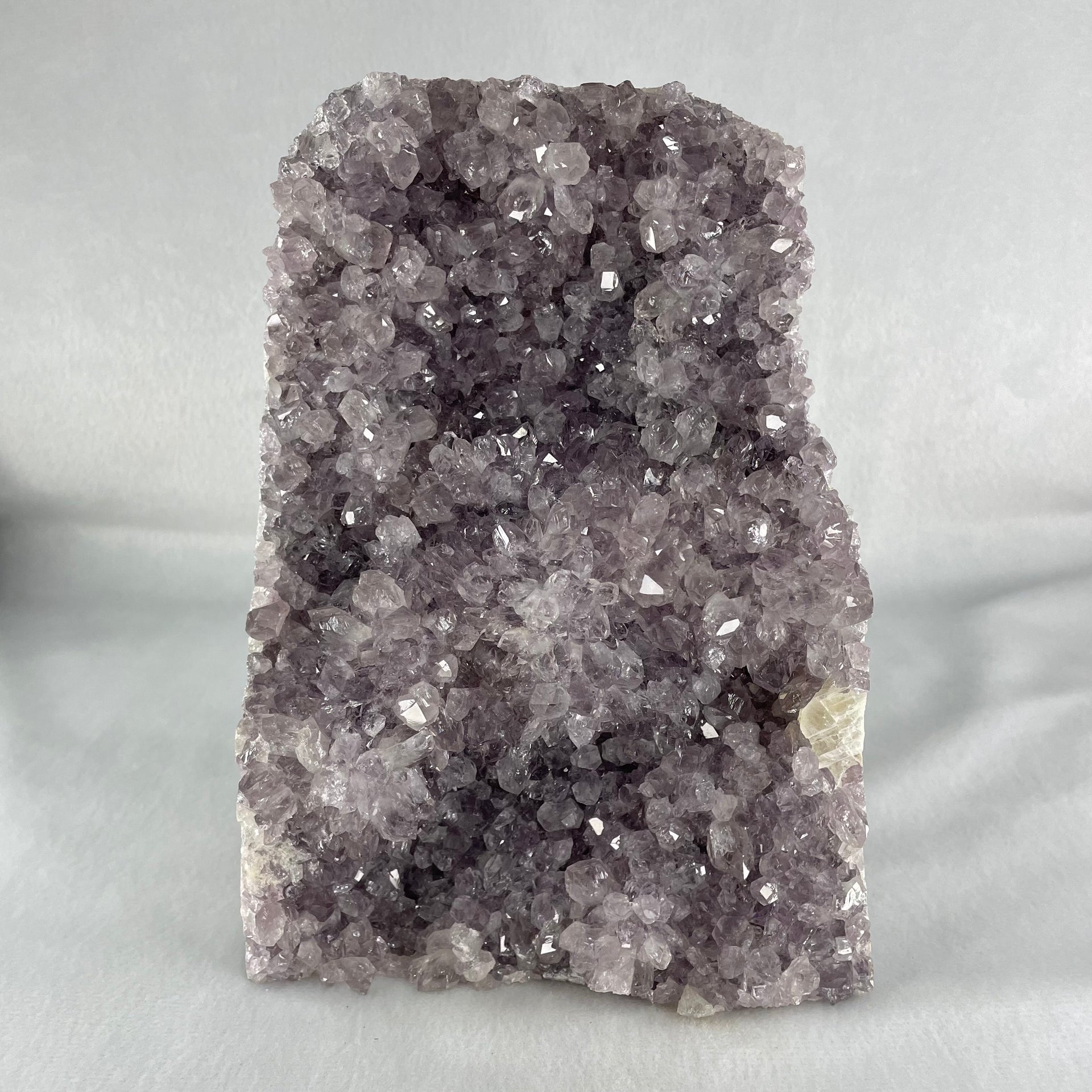 Natural Amethyst Cave Fragment Display 2,956.5g 137.9 by 92.2 by 185.0mm - Huangs Jadeite and Jewelry Pte Ltd