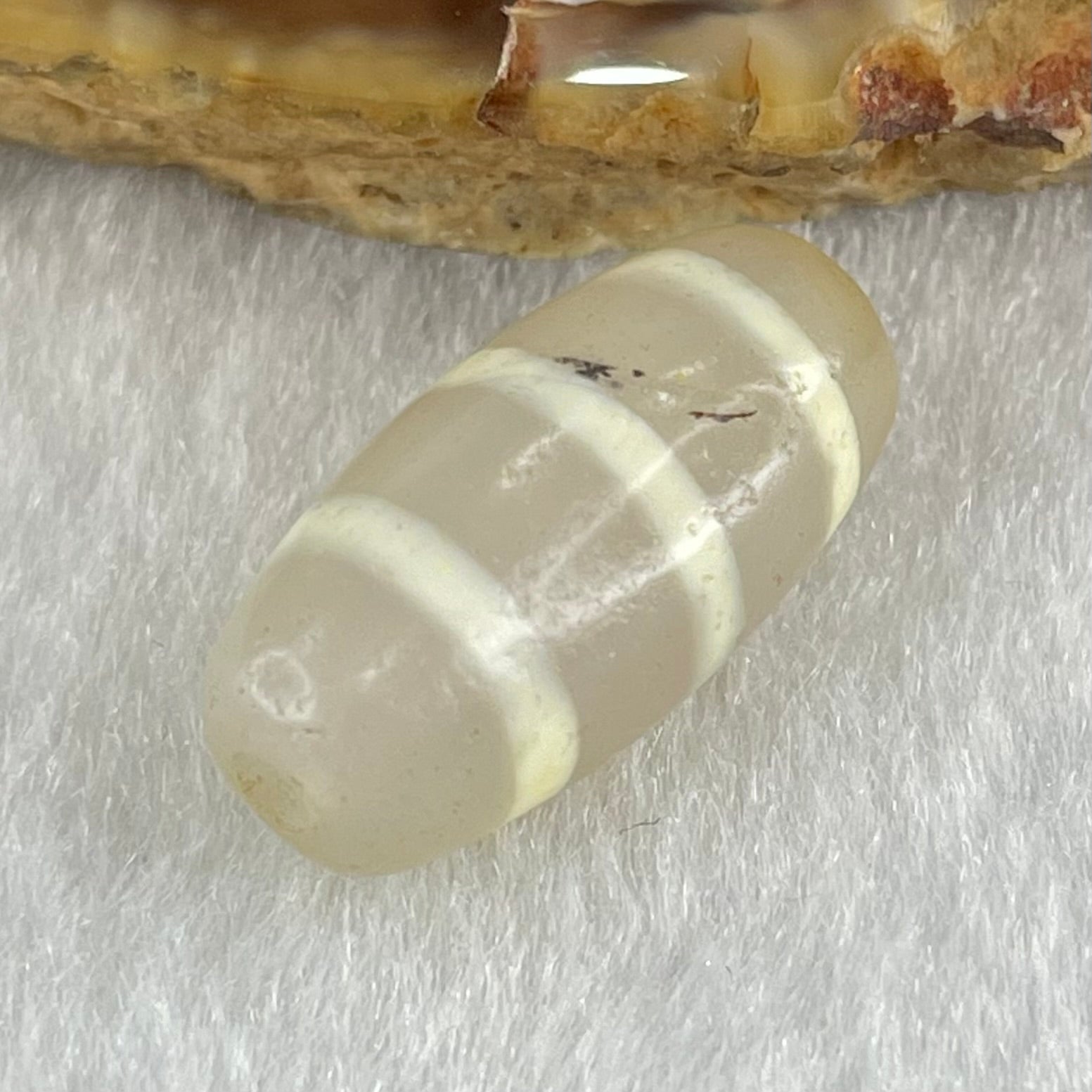 Natural Powerful Tibetan Old Oily Agate 3-Lines Dzi Bead Heavenly Master (Tian Zhu) 三行天诛 2.76g 20.1 by 9.7mm - Huangs Jadeite and Jewelry Pte Ltd