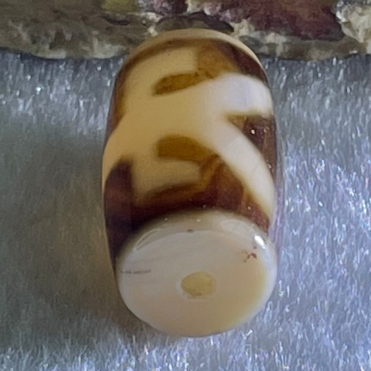 Natural Powerful Tibetan Old Oily Agate Patina Guiren Tairen Human Dzi Bead Totem Amulet Heavenly Master (Tian Zhu) 贵人天诛 4.85g 19.7 by 11.8mm - Huangs Jadeite and Jewelry Pte Ltd
