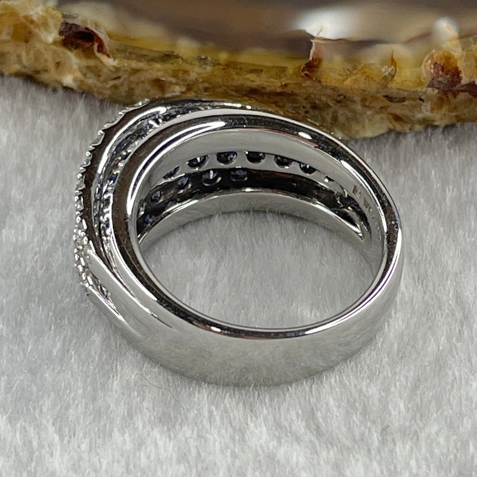 High Grade Natural Pastel Blue Sapphire 1.28ct Natural Diamonds 0.78ct 18K 750 White Gold Ring Total 11.53g US6.75 HK14.5 EUR53 Inner Diameter 17mm - Huangs Jadeite and Jewelry Pte Ltd