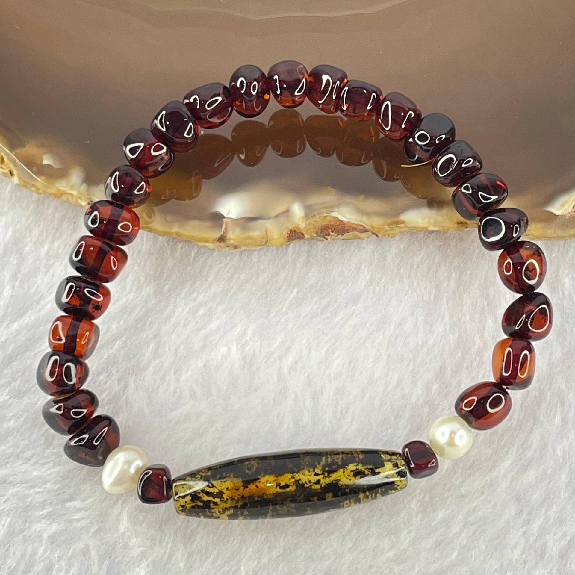 Natural Spirit Grass Amber Beads Bracelet 天然灵草珀手链 5.74g 15cm 30.0 by 8.5 by 1 Bead 7.4 mm 24 Beads - Huangs Jadeite and Jewelry Pte Ltd