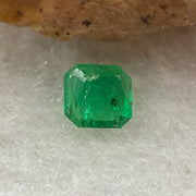 Natural Colombia Vivid Green Emerald (Beryl) Cut-Cornered Square Step cut 0.41ct 4.8 by 4.8 by 2.4mm - Huangs Jadeite and Jewelry Pte Ltd