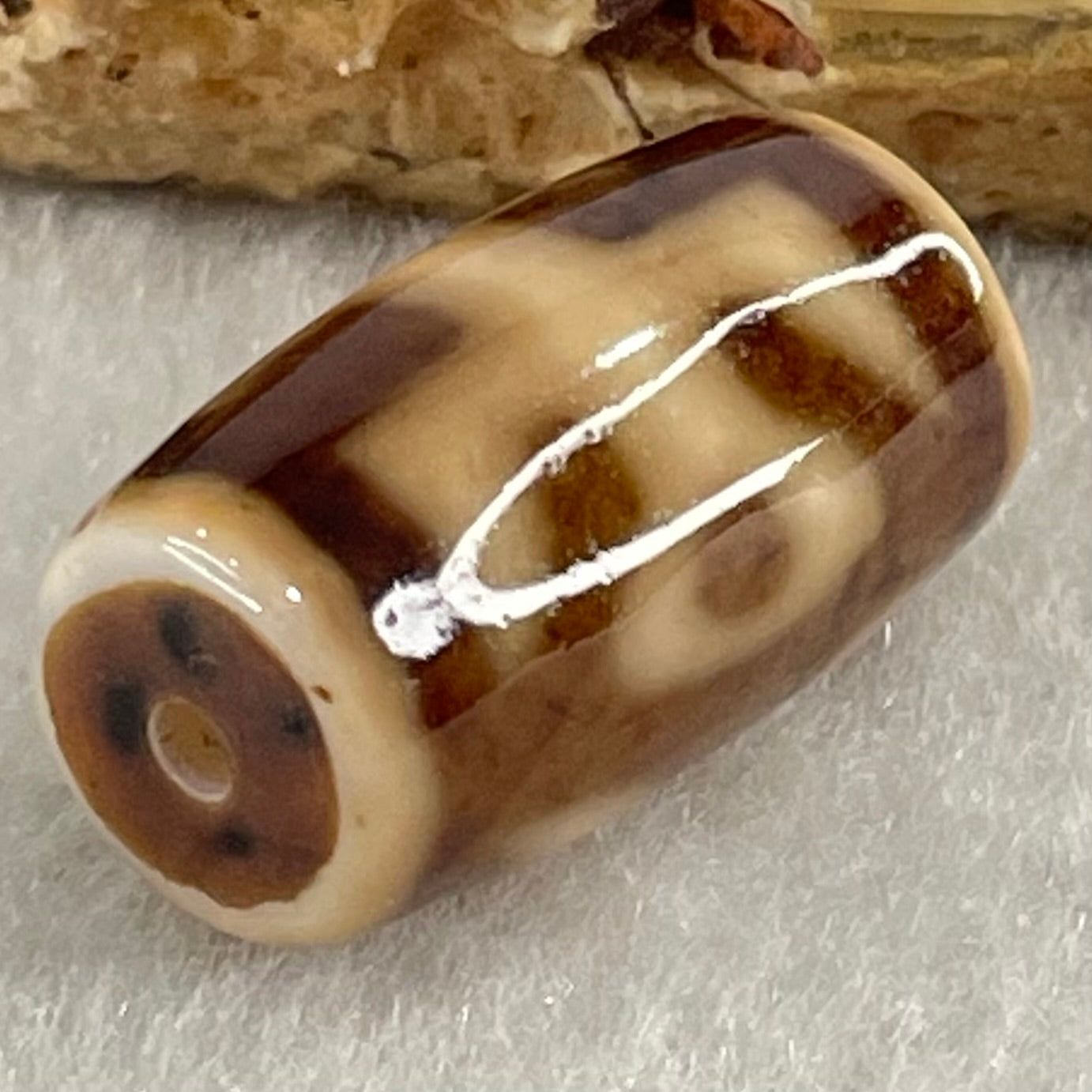 Natural Powerful Tibetan Old Oily Agate Patina Guiren Tairen Human Dzi Bead Totem Amulet Heavenly Master (Tian Zhu) 贵人天诛 4.70g 19.9 by 11.4mm - Huangs Jadeite and Jewelry Pte Ltd