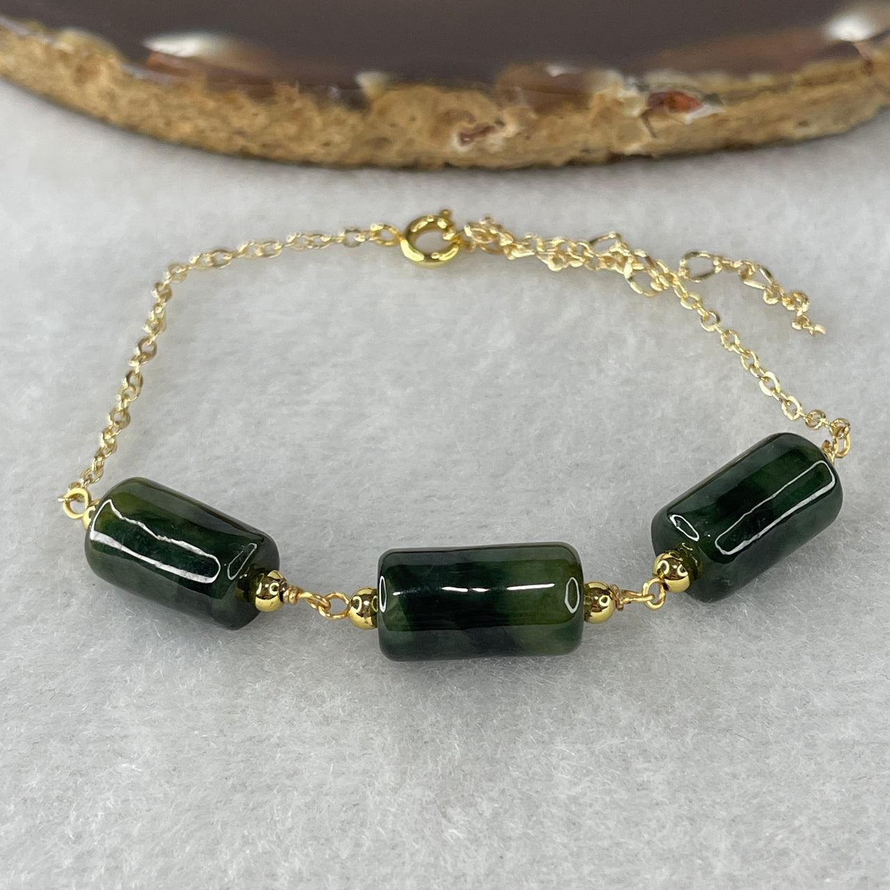 Natural Type A Dark Old Mine Spicy Green Jadeite Bracelet | Gold Color Lulutong Barrel Bead Adjustable Charm Bracelet (6.31g 14-17cm 7.7x3.1mm)