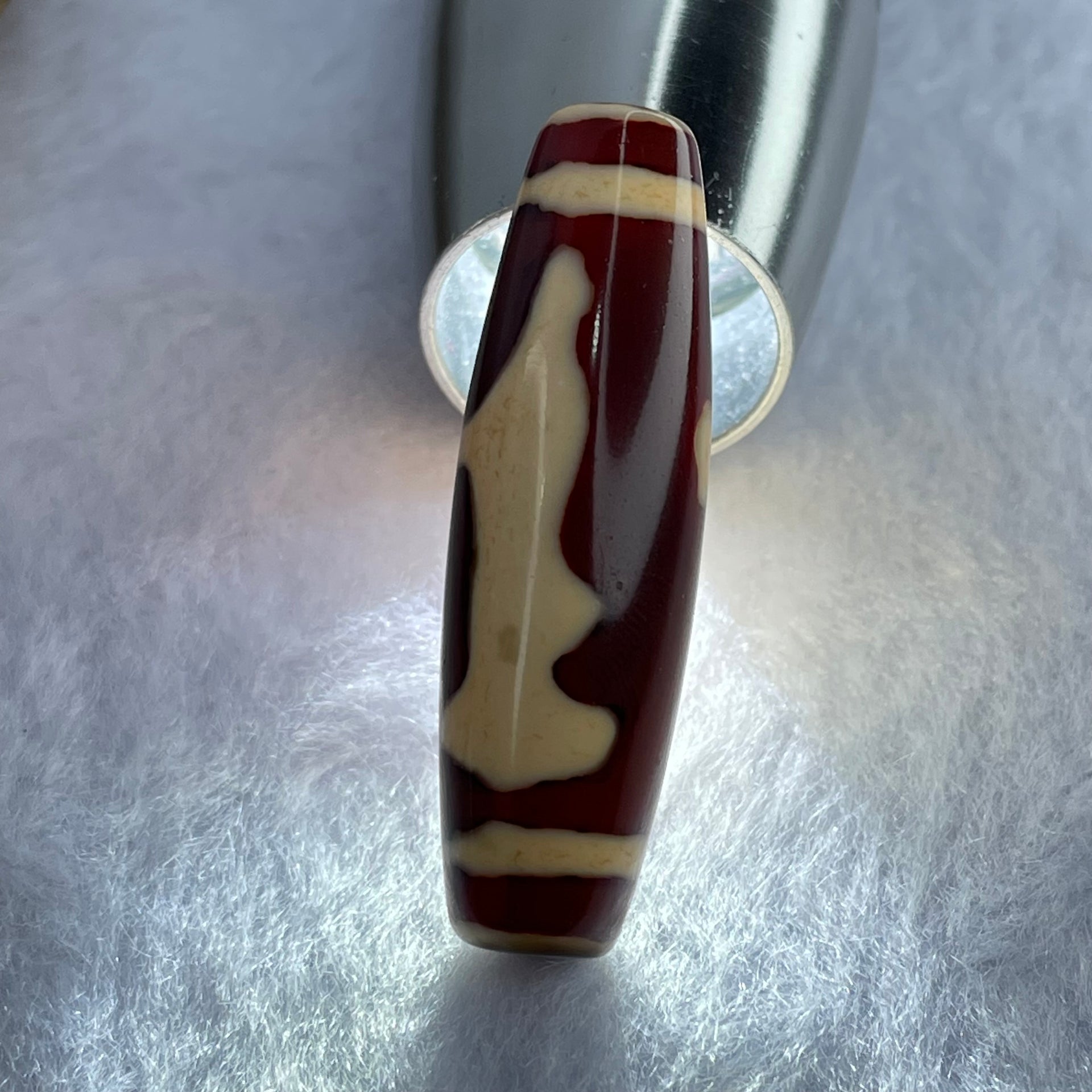 Natural Powerful Tibetan Old Oily Red and Yellowish White Agate Guan Yin Dzi Bead Heavenly Master (Tian Zhu) 观音天诛 8.61g 40.3 by 12.1mm - Huangs Jadeite and Jewelry Pte Ltd
