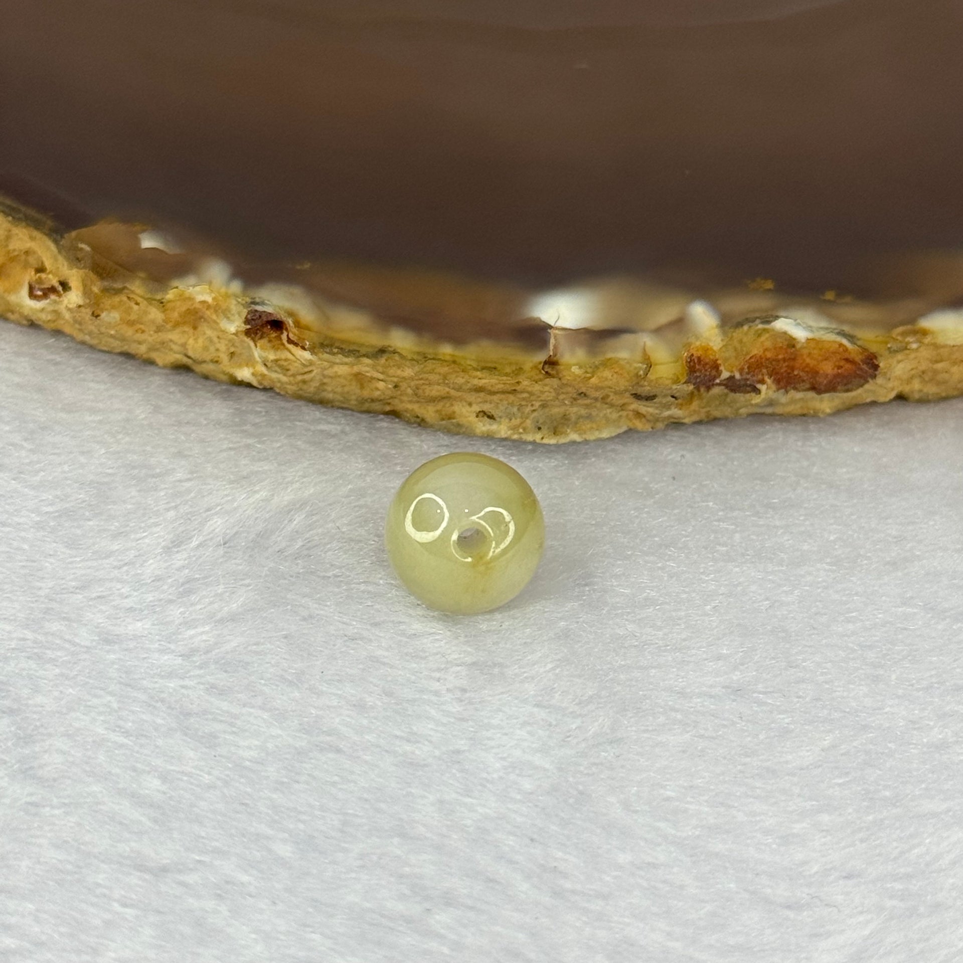 Type A Yellowish Green Jadeite Bead for Bracelet/Necklace/Earrings/Rings 1.61g 9.8mm - Huangs Jadeite and Jewelry Pte Ltd