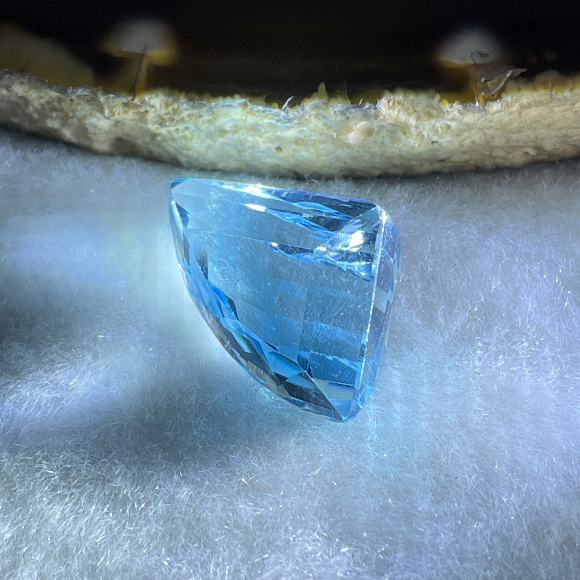 Natural Sky Blue Topaz Trillion Shape 17.64ct 20.4 by 13.0 by 9.8mm - Huangs Jadeite and Jewelry Pte Ltd