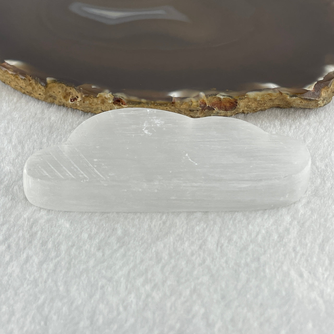 Natural Selenite Cloud Shape Display 62.36g 81.6 by 41.3 by 11.1mm