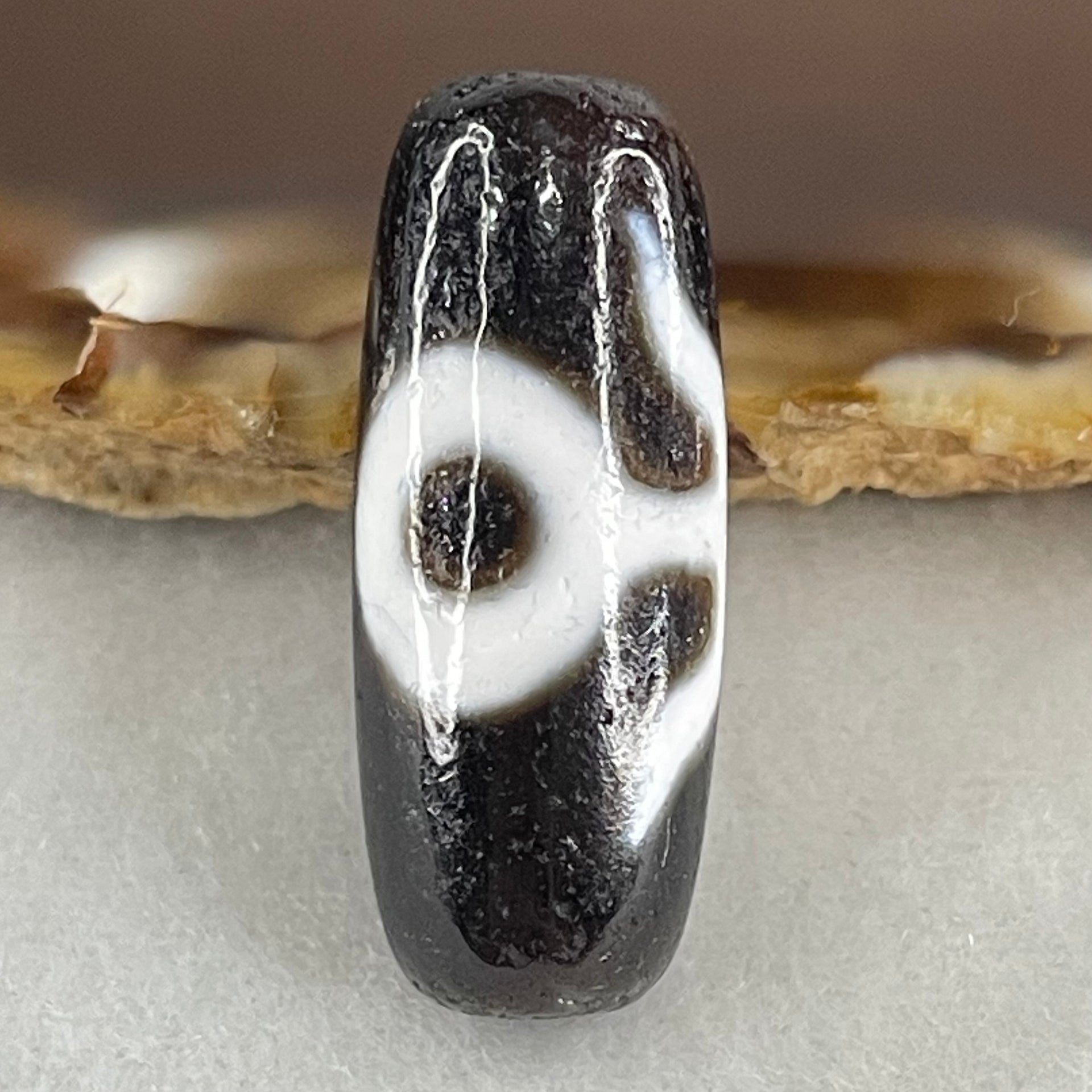 Natural Powerful Tibetan Old Oily Agate Patina Guiren Tairen Human Dzi Bead Totem Amulet Heavenly Master (Tian Zhu) 贵人天诛 5.77g 28.2 by 11.4mm - Huangs Jadeite and Jewelry Pte Ltd