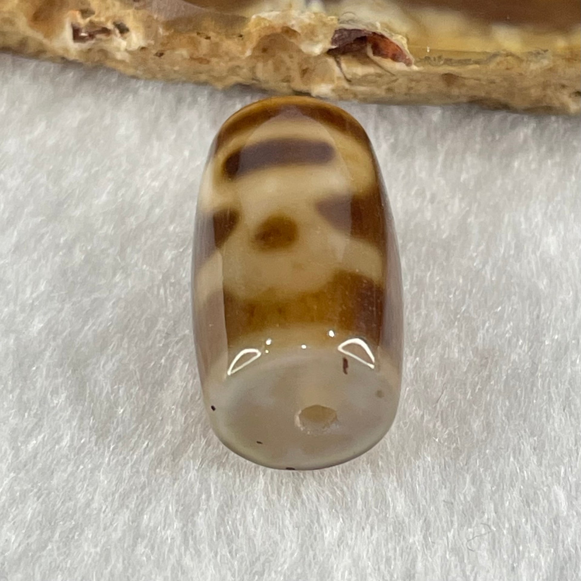 Natural Powerful Tibetan Old Oily Agate Double Cai Shen Dzi Bead Heavenly Master (Tian Zhu) 双财神长天珠 4.84g 20.4 by 11.6mm - Huangs Jadeite and Jewelry Pte Ltd