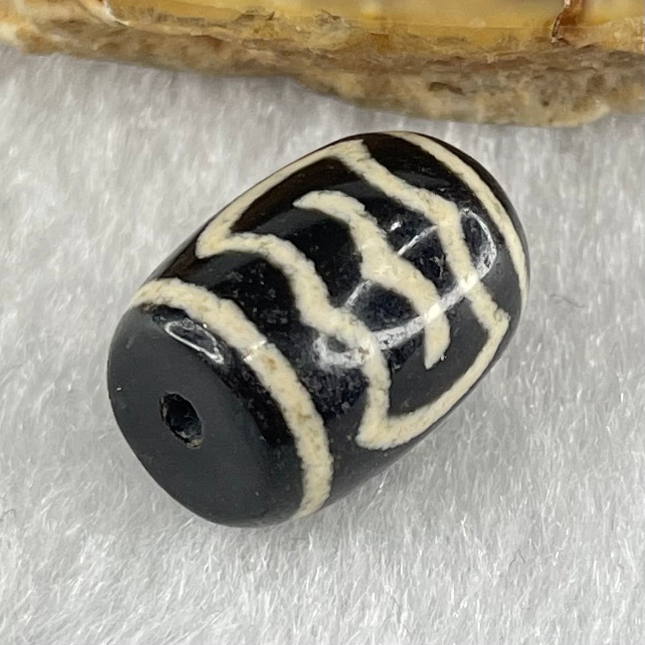 Natural Powerful Tibetan Old Oily Agate Double Garuda Dzi Bead Heavenly Master (Tian Zhu) 2.31g 13.7 by 10.1mm - Huangs Jadeite and Jewelry Pte Ltd
