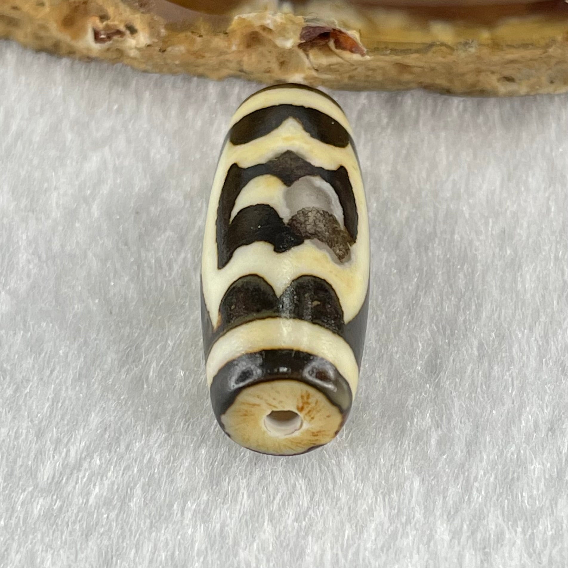 Natural Powerful Tibetan Old Oily Agate Double Garuda Dzi Bead Heavenly Master (Tian Zhu) 5.85g 28.2 by 11.5mm - Huangs Jadeite and Jewelry Pte Ltd
