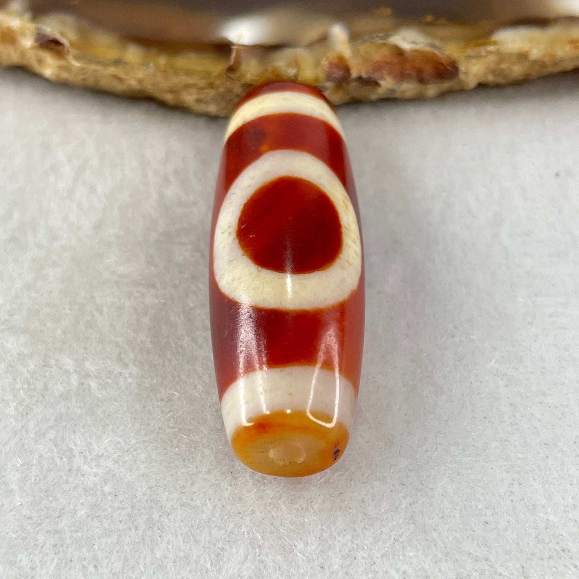 Natural Powerful Tibetan Old Oily Red White Agate One Eye Earth Element Dzi Bead Heavenly Master (Tian Zhu) 一眼土元素天珠 10.09g 37.4 by 13.2mm - Huangs Jadeite and Jewelry Pte Ltd