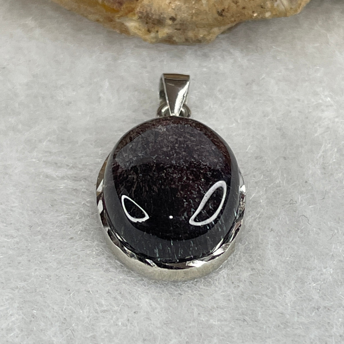 Collectors Grade Natural Firework Super 7 Crystal Cabochon Pendant in S925 Silver Clasp | 12.9mm Precision Oval Cabochon Cut (2.01g | 12.9 by 10.7 by 6.1mm)