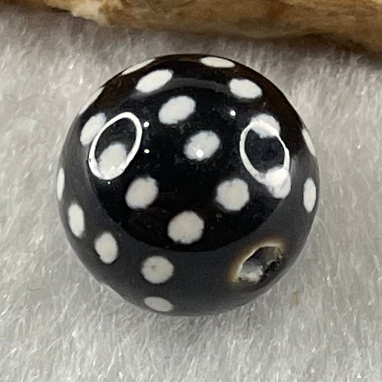 Natural Powerful Tibetan Old Oily Agate 50 Eyes Dzi Bead Heavenly Master (Tian Zhu) 五十眼天诛 1.43g 10.2 by 10.3mm - Huangs Jadeite and Jewelry Pte Ltd