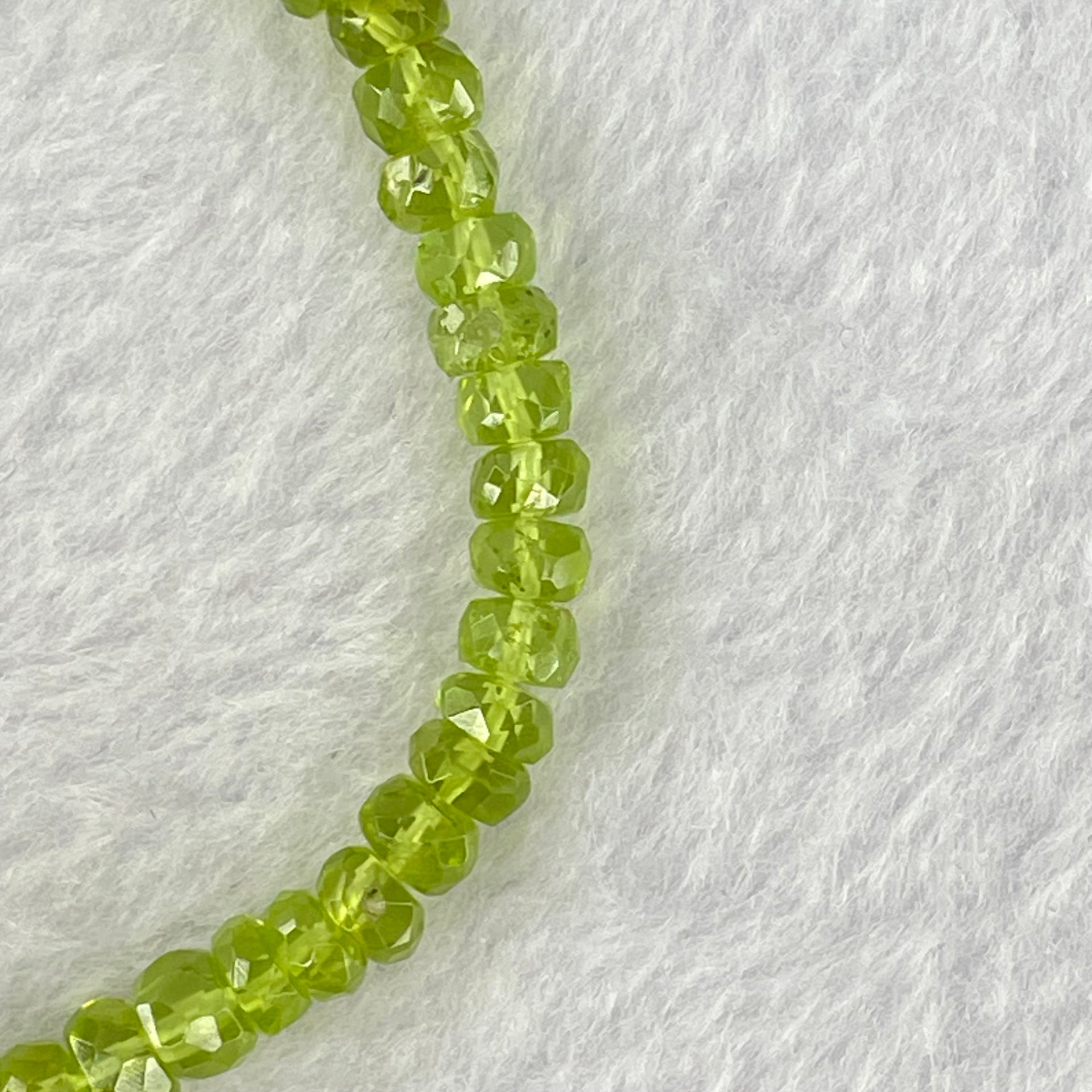 Natural Faceted Peridot Beads Bracelet 天然绿橄榄石手链 10.40g 16cm 5.6mm 56 Beads - Huangs Jadeite and Jewelry Pte Ltd