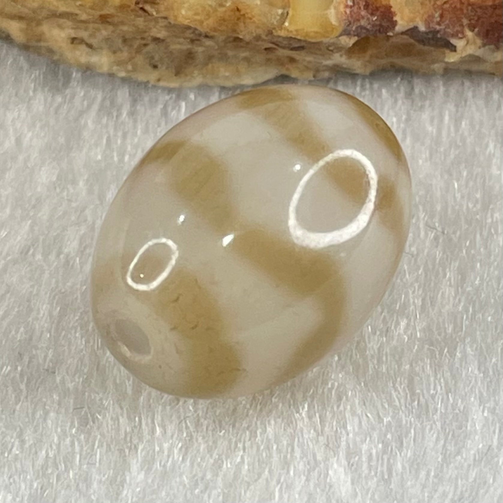 Natural Powerful Tibetan Old Oily Agate Double Tiger Tooth Daluo Dzi Bead Heavenly Master (Tian Zhu) 虎呀天诛 3.27g 15.9 by 12.2mm - Huangs Jadeite and Jewelry Pte Ltd