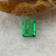 Natural Colombia Green Emerald (Beryl) Cut-Cornered Rectangular step cut 0.52ct 6.1 by 4.6 by 2.5mm - Huangs Jadeite and Jewelry Pte Ltd