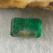 Natural Colombia Green Emerald (Beryl) Cut-Cornered Rectangular step cut 0.81ct 6.5 by 4.5 by 3.6mm - Huangs Jadeite and Jewelry Pte Ltd