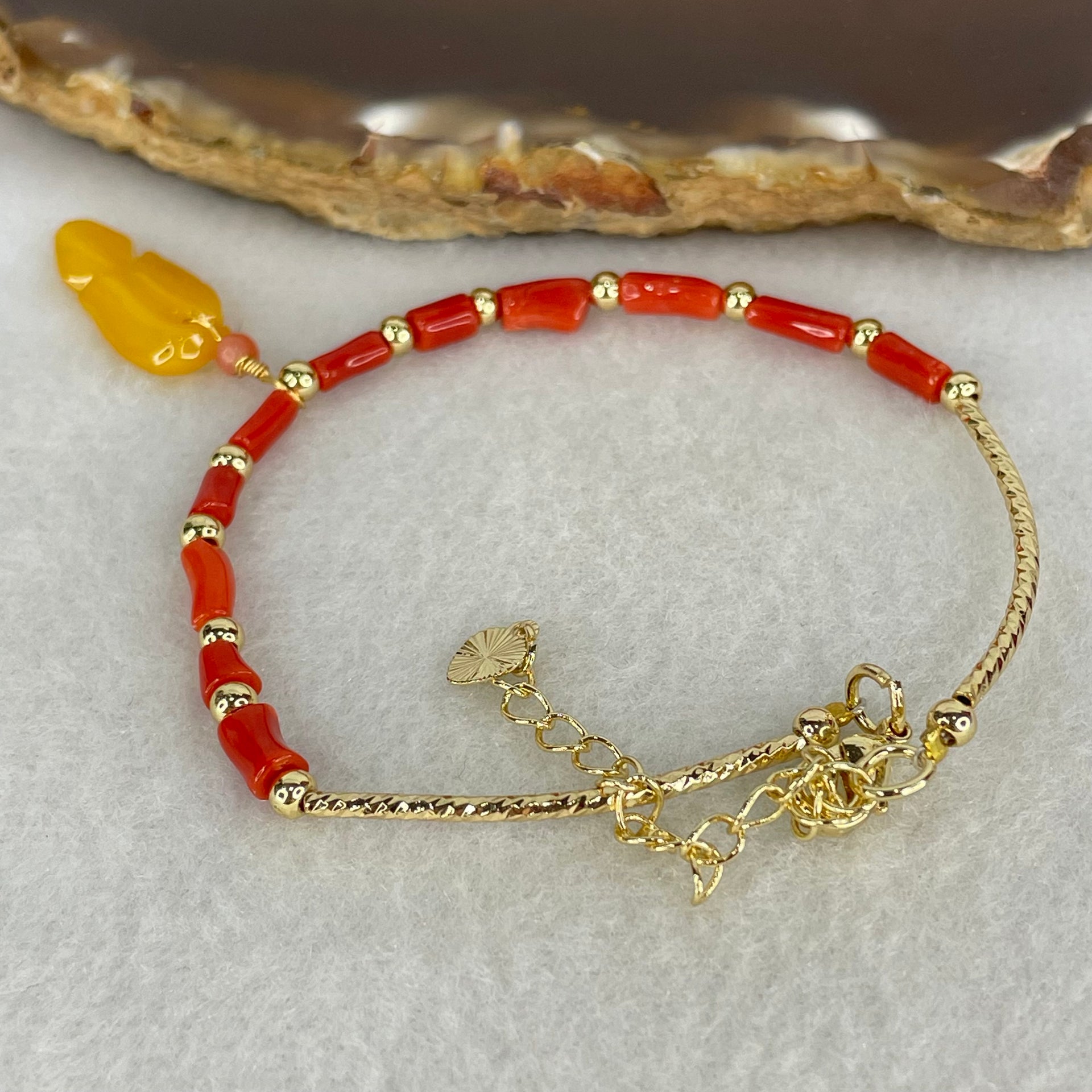 Natural Red Coral with Natural Butterscotch Amber Leaf Charm in Gold Color Bracelet 3.64g 6.5 by 2.7mm 11pcs - Huangs Jadeite and Jewelry Pte Ltd