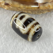 Natural Powerful Tibetan Old Oily Agate Double Cai Shen Dzi Bead Heavenly Master (Tian Zhu) 双财神长天珠 4.34g 18.1 by 12.1mm - Huangs Jadeite and Jewelry Pte Ltd