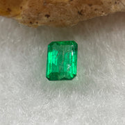 Natural Colombia Vivid Green Emerald (Beryl) Cut-Cornered Rectangular Step cut 0.45ct 5.4 by 3.9 by 2.6mm - Huangs Jadeite and Jewelry Pte Ltd