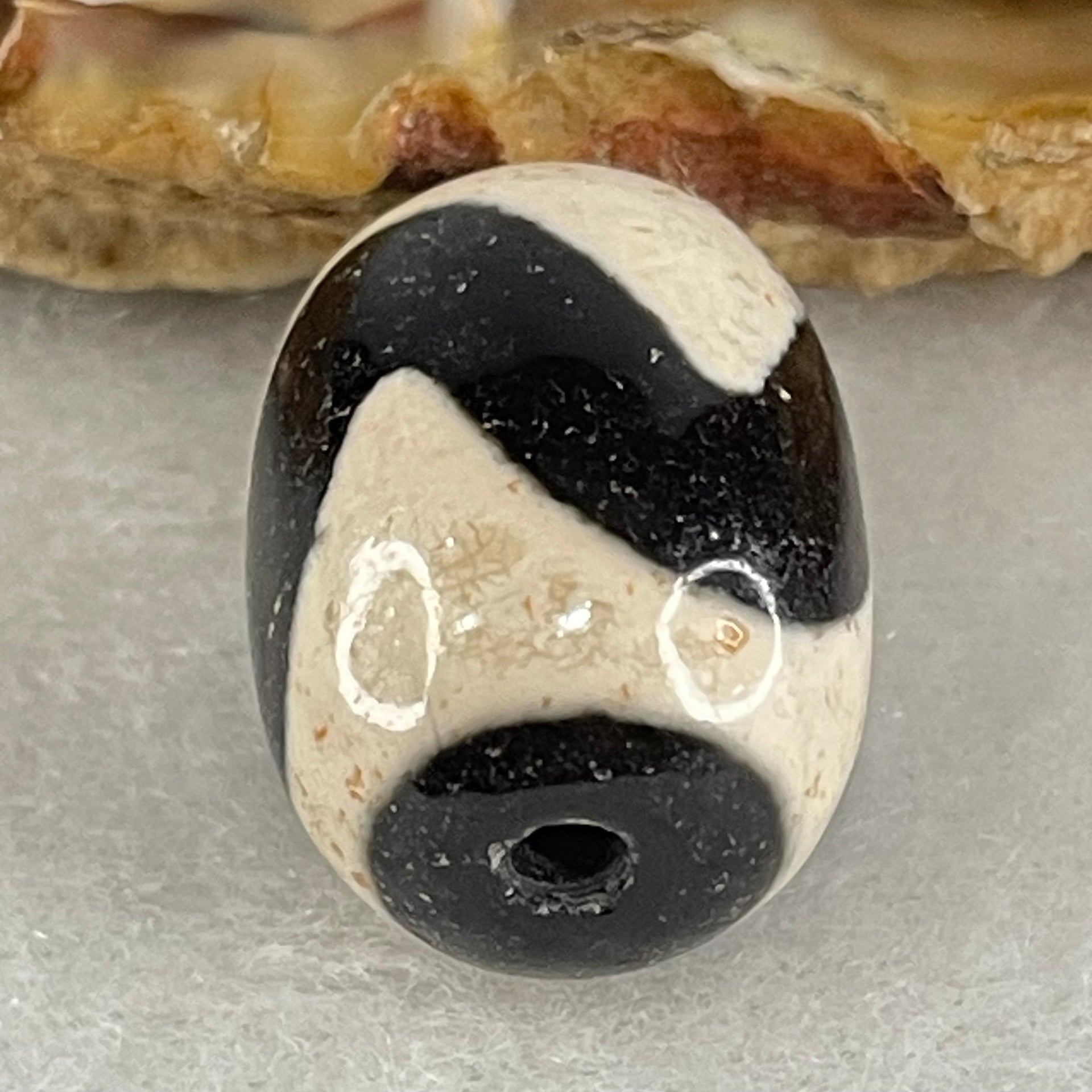 Natural Powerful Tibetan Old Oily Agate Tiger Tooth Daluo Dzi Bead Heavenly Master (Tian Zhu) 虎呀天诛 4.94g 17.7 by 13.4mm - Huangs Jadeite and Jewelry Pte Ltd