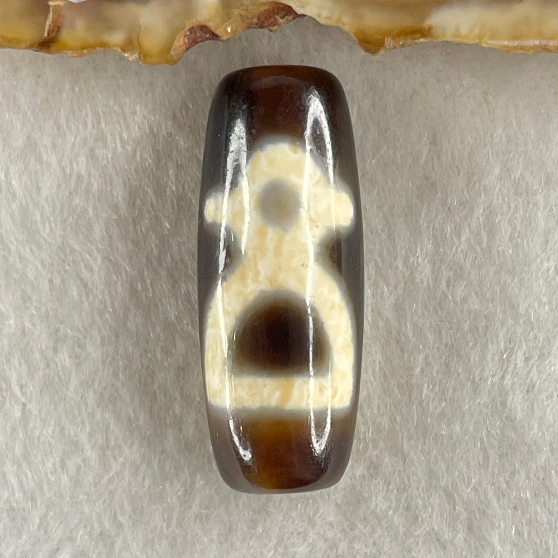Natural Powerful Tibetan Old Oily Agate Double Cai Shen Dzi Bead Heavenly Master (Tian Zhu) 双财神长天珠 5.72g 28.7 by 11.1mm - Huangs Jadeite and Jewelry Pte Ltd