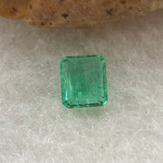 Natural Colombia Vivid Green Emerald (Beryl) Cut-Cornered Rectangular Step cut 0.41ct 4.9 by 4.3 by 2.4mm - Huangs Jadeite and Jewelry Pte Ltd