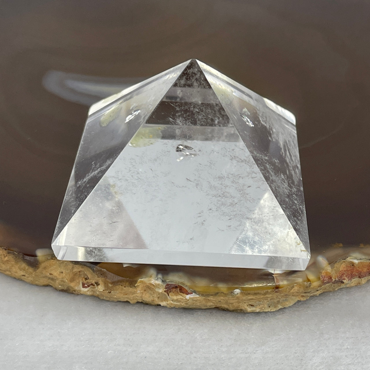 High Grade 70.76g Natural Clear Quartz Sacred Pyramid | Precision High-Clarity Energy Amplifier | Master Manifestation & Workspace Meditation Crystalline Monolith (45.0x31.0mm)