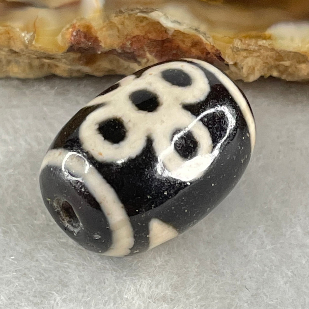 Natural Powerful Tibetan Old Oily Agate 5 Eyes Lightning Dzi Bead Heavenly Master (Tian Zhu) 五眼闪电天珠 4.20g 17.4 by 12.7mm - Huangs Jadeite and Jewelry Pte Ltd